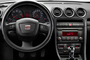 Plastový rámik - Audi A4 (02-06) / Seat Exeo